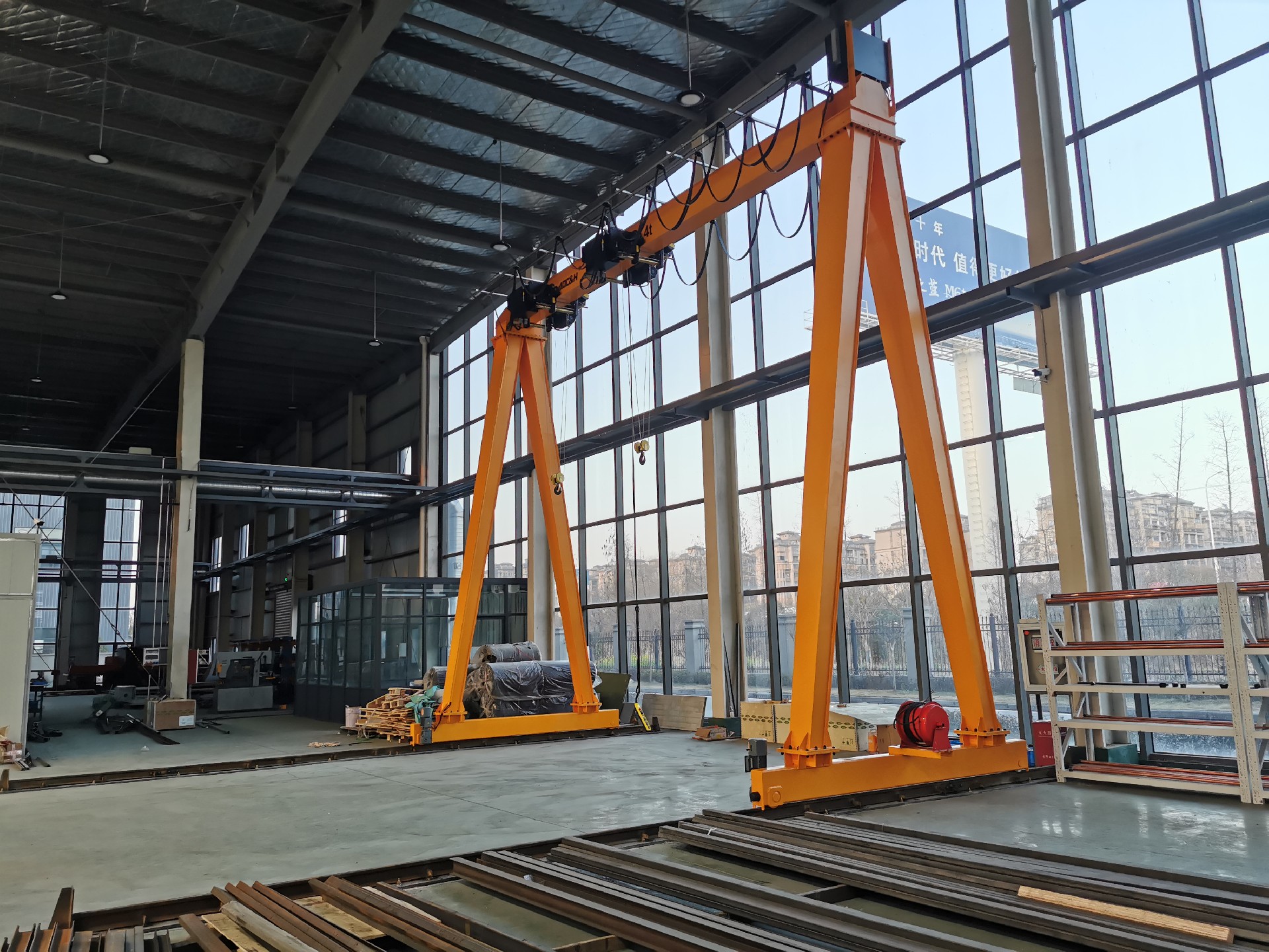 车间龙门吊厂家，定制龙门吊