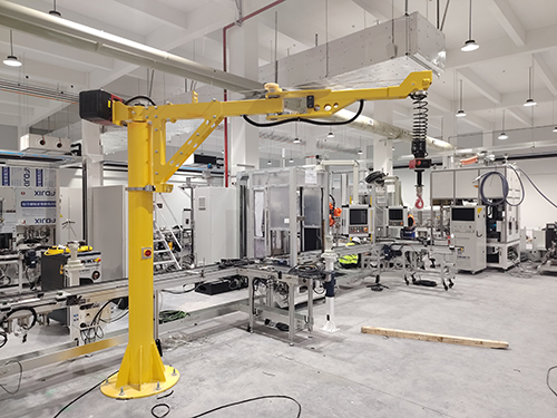 立柱式折臂吊：从基础到进阶的工况选型指南